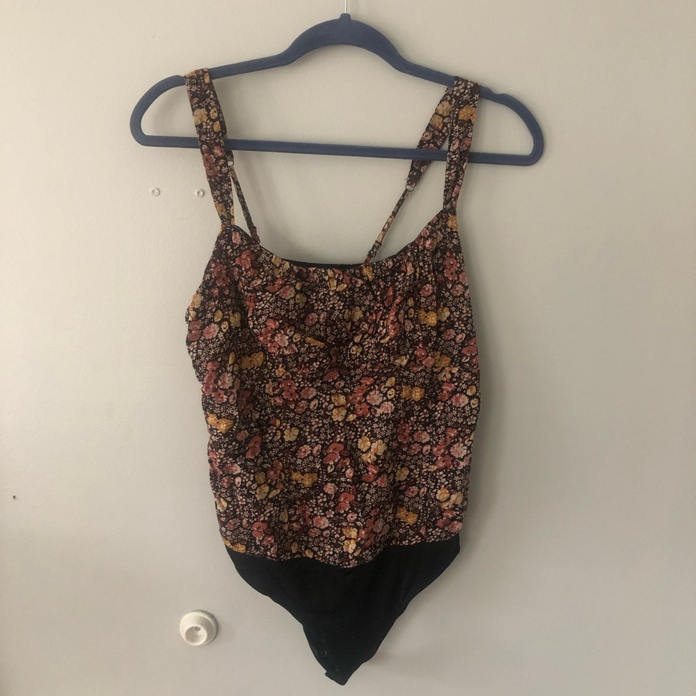 Abercrombie&Fitch Floral BodySuit